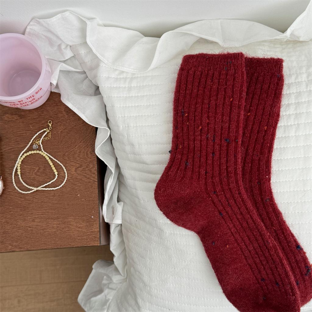 Thickened Cashmere Midcalf Socks for Women's Winter Warmth, Soft and Glutinous Wool Pile Socks