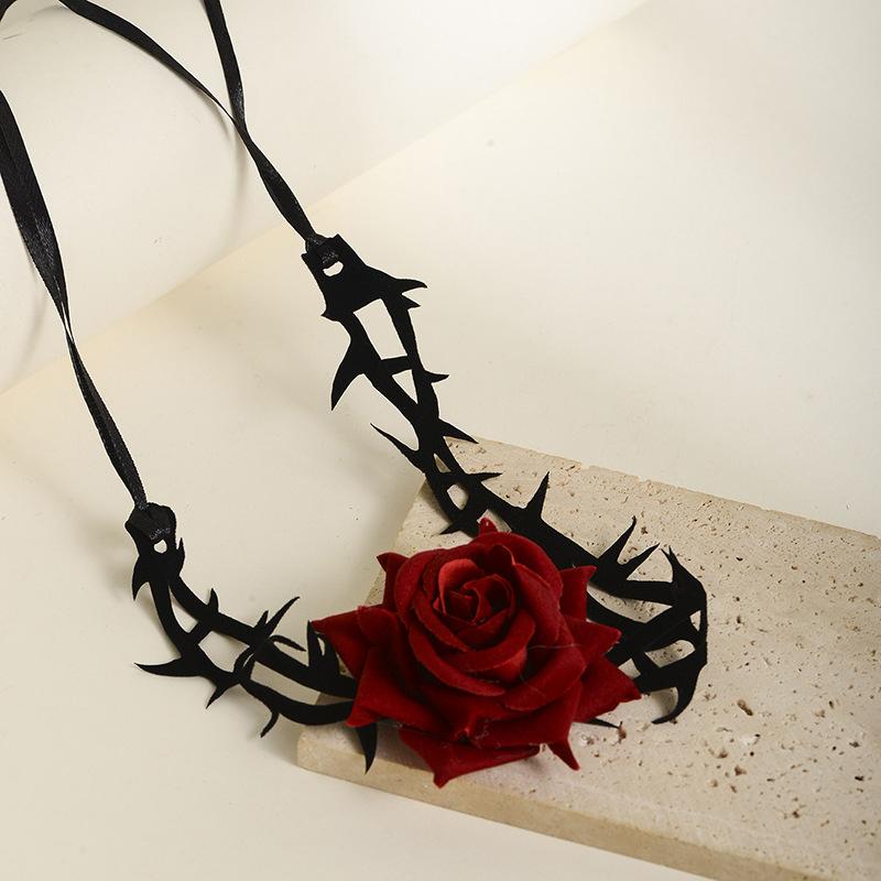 Gothic Thorny Red Rose Choker Necklace Retro Flower Adjustable Rope Collar Necklace For Halloween Cosplay Party Accessories