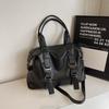 Large Capacity Bag Women's Winter Versatile 2026 New Fashion Shoulder Messenger Bag Texture Portable Commuter Tote Bag