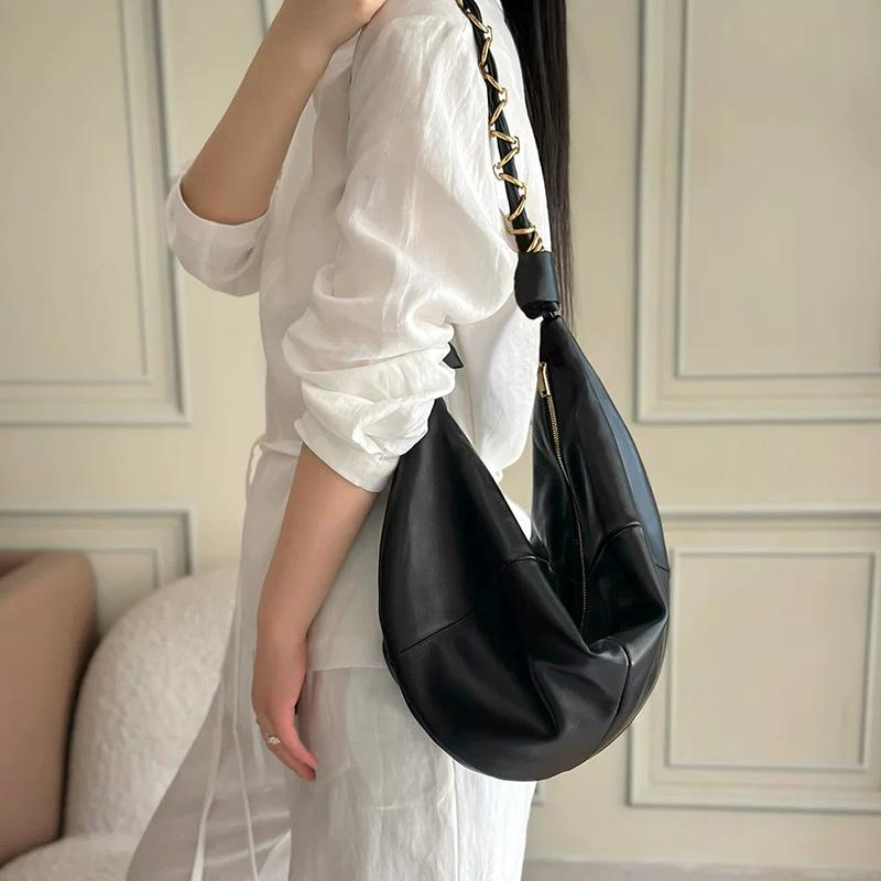 Premium Sheepskin Croissant Bag Women'S Fashion Chain Underarm Crescent Bag Retro Leather Large Capacity Commuter Shoulder Bag