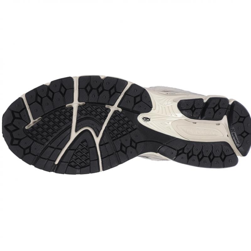 New Balance Gray 2002r