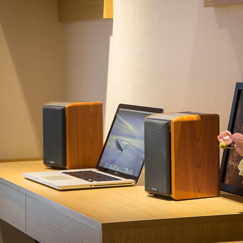 Edifier R1000TC North American Edition 2.0 Channel Desktop Speakers