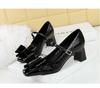 Fashion Classic Thick Heel Bow Decoration Lady Pumps Simple Square Head Explosion Crack Leather Women Single Shoes Fashion Dress Shoe
