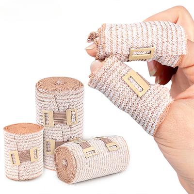 1 Rotolo Fasciatura Elastica, Fasciatura Compressiva Estensibile Fino a 450 cm, Ideale per Sport, Distorsioni, Polpaccio, Caviglia e Piede