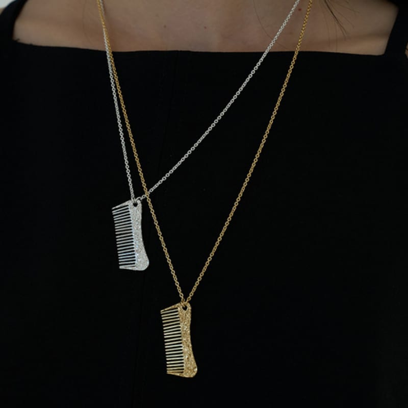 

ahjeong Comb Rough Texture Necklace. Silver free