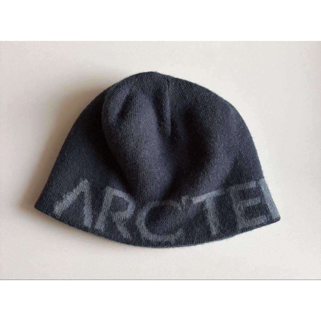 Used ARC TERYX knit hat
