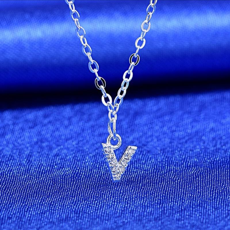 Moda Parlak A-Z Harf Kolye Ucu Charm Kolye 26 Baş Harf Alfabe İsim Köprücük Kemiği Zinciri Parti Takısı Hediye