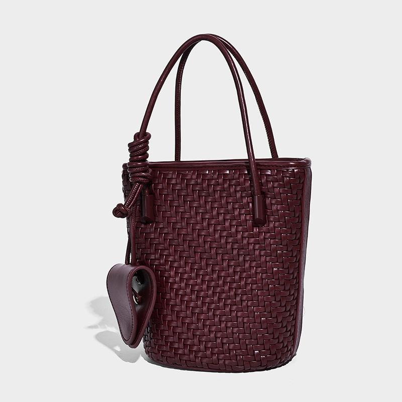2025 New Fashion Commuting Handbag, Niche High-End Woven Bag, Large Capacity Single-Shoulder Crossbody Bucket Bag