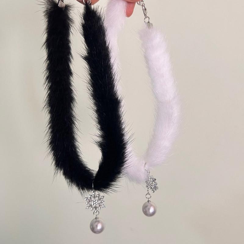 Elegant Mink Hair Plush Choker for Women Fashion Christmas Snowflake Pearl Pendant Necklace Wedding Party Jewelry Gift