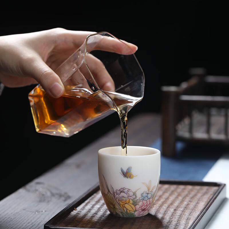 MULTIPOTENT Chinese White Mutton Fat Jade Kung Fu Tea Master Cup Gift Set