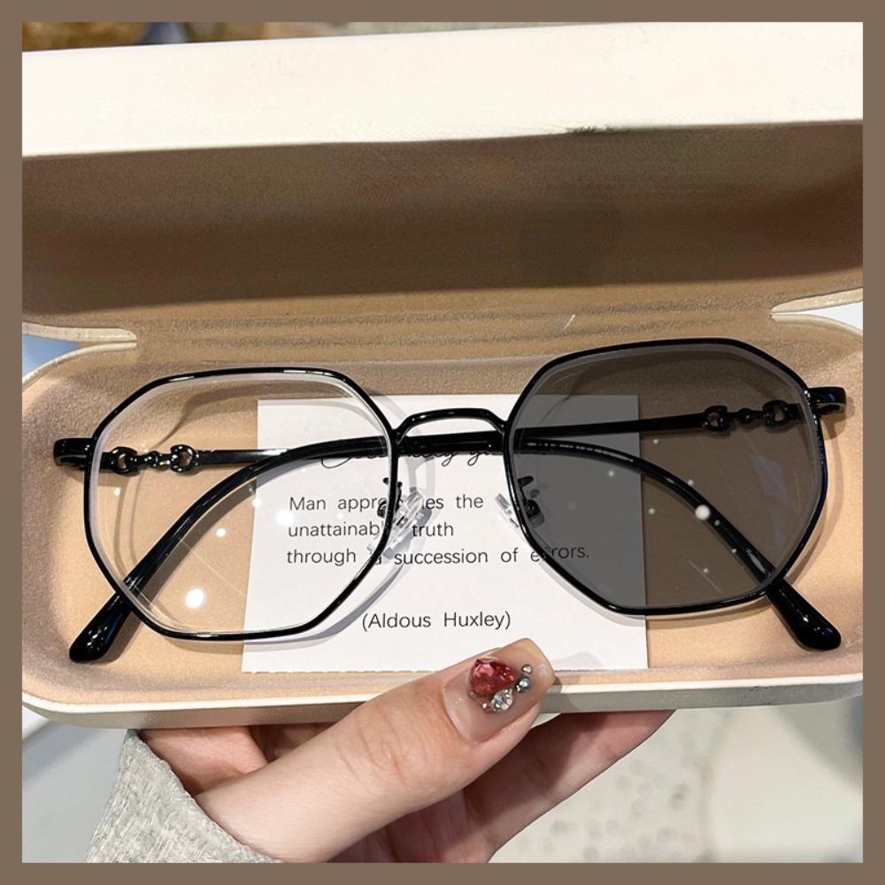 Photochromic Anti Blue Light Eyeglasses For Women UV400 Transition Lenses Replaceable Shades Eyewear