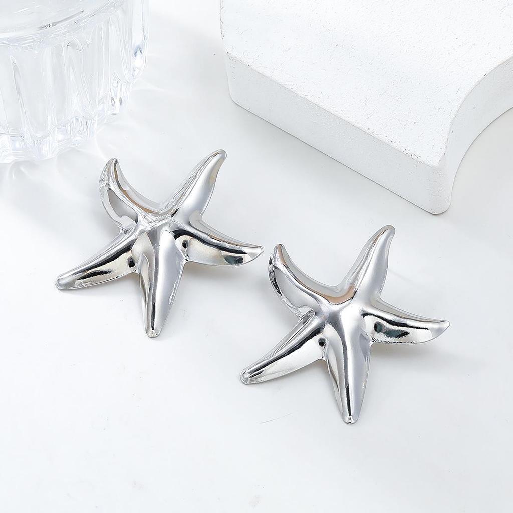 Exaggerated Starfish Alloy Earrings: Summer Ocean Style for Women