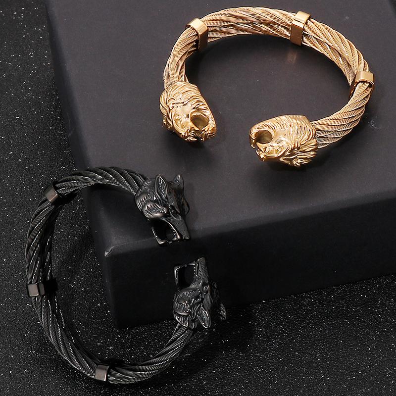 Gotisch Goldfarbe Edelstahl Wolf Löwenkopf Offener Armreif Manschettenarmband für Mann Herren Männlich am Handgelenk Schmuck Zubehör