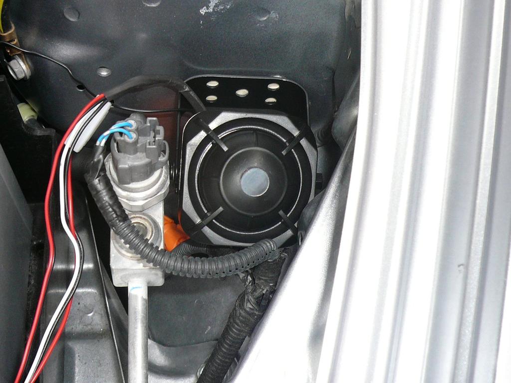Car Security Easy Installation Car Security with Remote Control Service New Single Unit Alarm Controlled Small Car Alarm (Anti-theft Device) (Remote