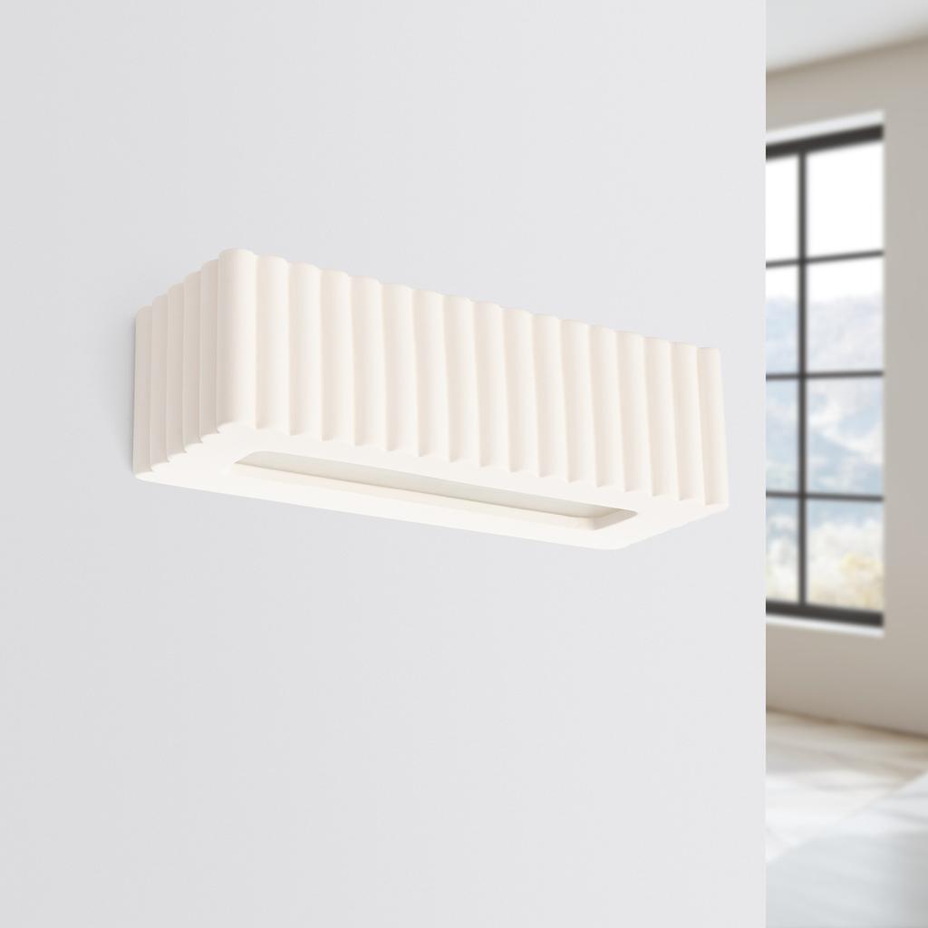 Rigata white ceramic wall lamp