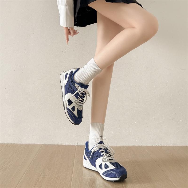 Queen Fan retro black platform training shoes women's 2025 new autumn skirt versatile casual sports shoes