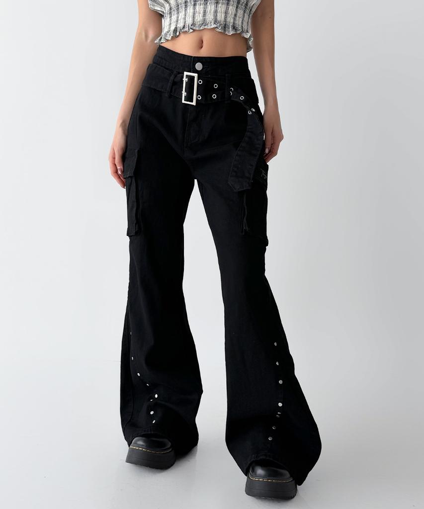 THE GREEN LAB Studded Belt Bootcut Cargo Pants [Black]