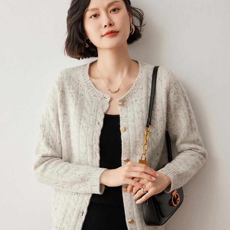 Women's Loose Fit Cashmere Cable Knit Cardigan - Long Sleeve, Round Neck, Autumn/Winter 2024 Collection