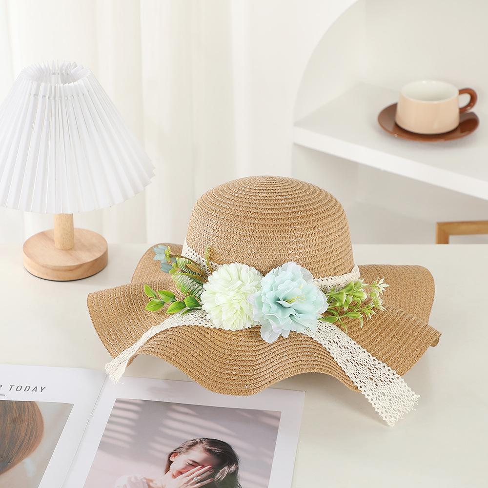 Early spring new beach travel sunscreen hat fashionable flower summer UV protection sunshade straw hat