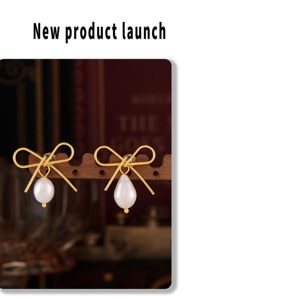 Elegant French Knot Stud Earrings & Freshwater Pearl Necklace Gift Set