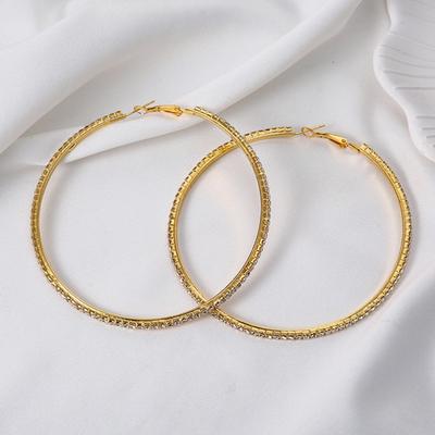 Zlaté oversize kruhové náušnice Elegantní pokovování Slitina kruhové náušnice Statement Geometrické šperky pro ženy