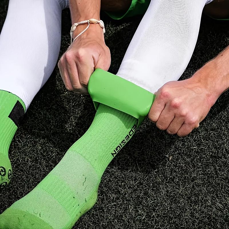 1 Pair Flexible Leg Straps, for Keeping Football Socks in Place - Anti-Slip, Provides Calf Support, Reusable for Fitness Activities