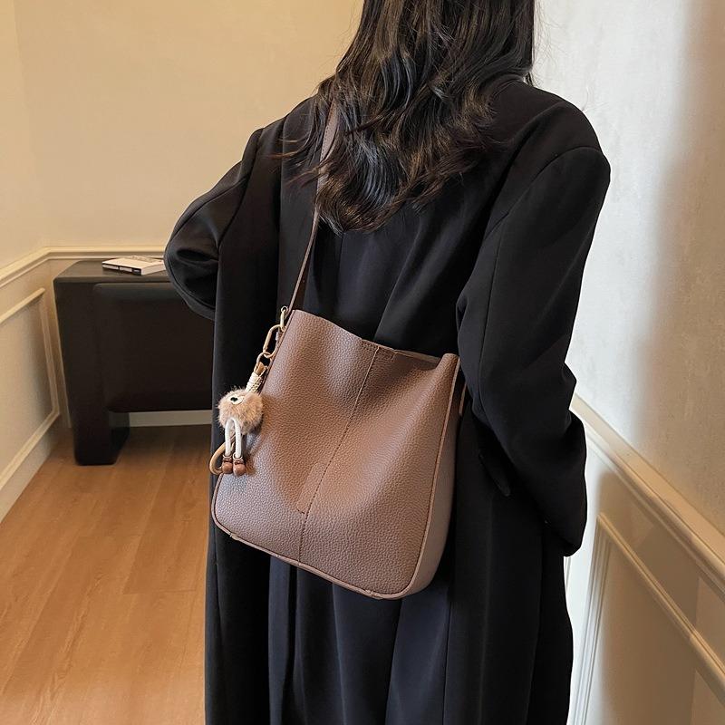 Premium Sense Niche Bag Women's New Versatile Shoulder Messenger Bag Simple Retro Child and Mother Bucket Bag