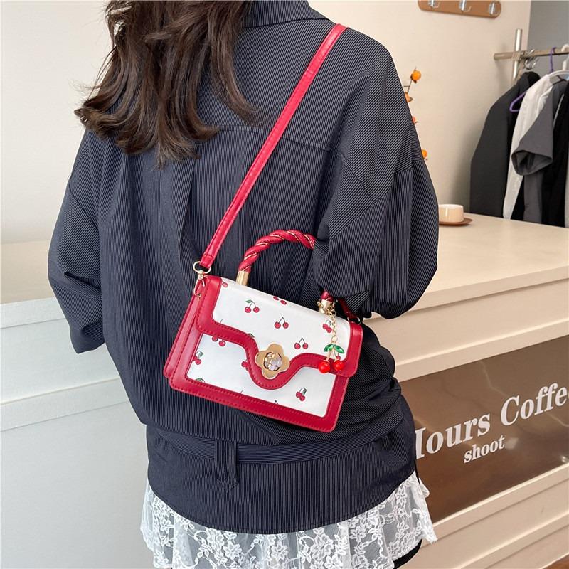 Niche high texture fashion value handbag new trend personality beautiful single shoulder messenger bag women
