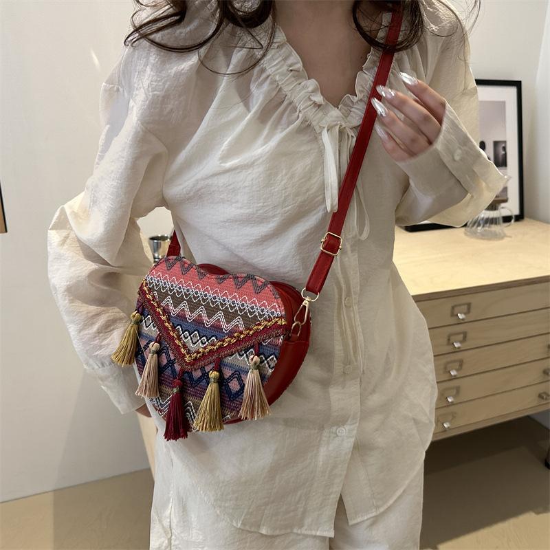 Popular National Style Love Bag for Women New Texture Crossbody Bag Ins Hand-woven Shoulder Bag