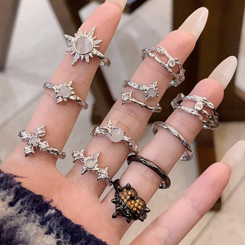 Star Moonstone Irregular Opening Ring Cold Wind Advanced Sense Personality Niche Design Sense Ring Female