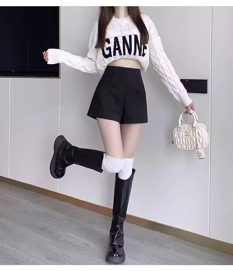 Women's High-Waisted Velvet Suit Shorts: Autumn/Winter A-Line Slimming Leggings