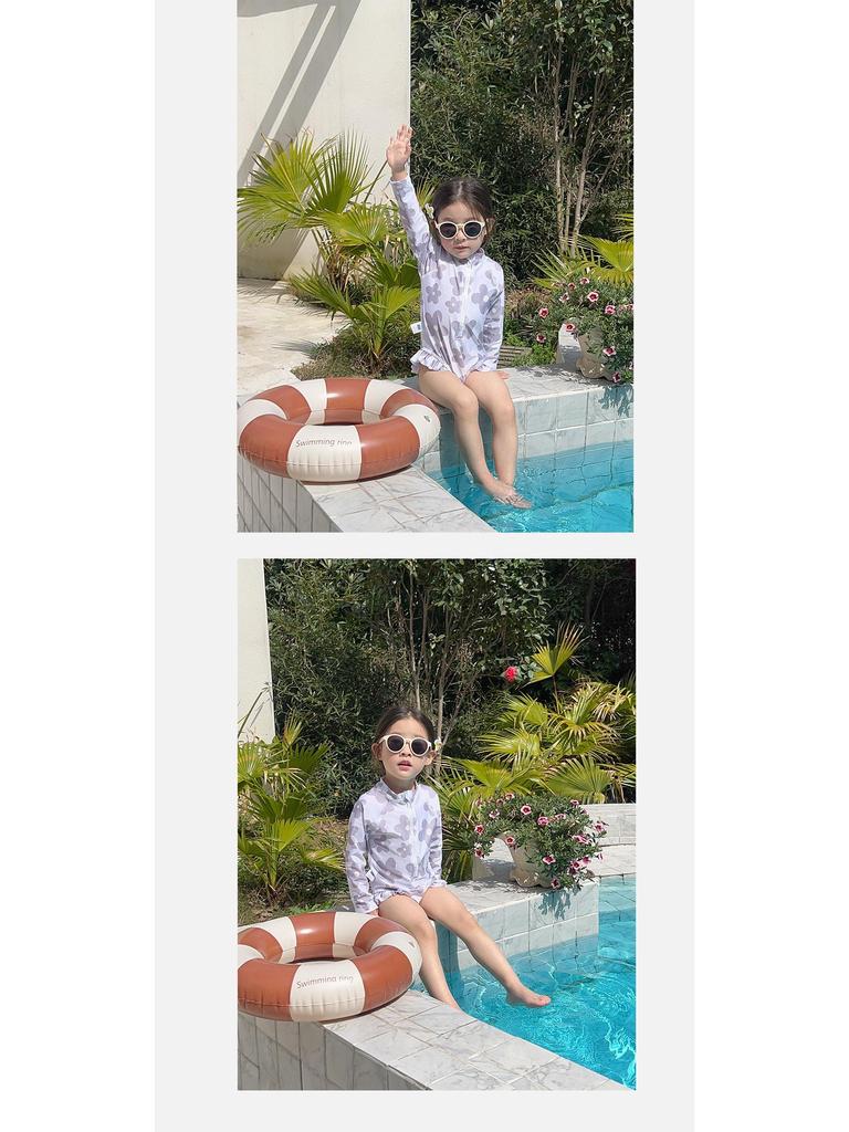 Costum de baie pentru fete alb-murdar cu flori, cu mâneci lungi - Protecție solară dintr-o singură piesă