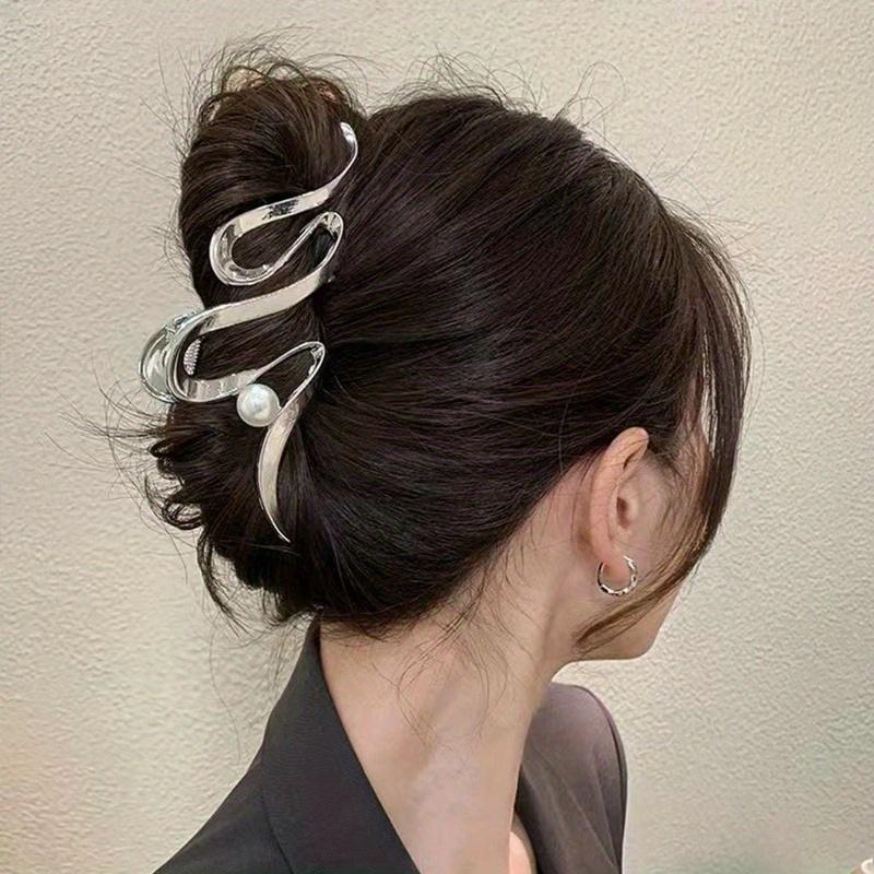 1pc Hollow Out Heart Shaped Metal Shaped Elegant Hair Claw For Thick Hair, Gold Head Piece Valentine's Day