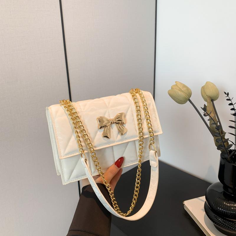 Xiaoxiangfeng Light Luxury Underarm Bag Women's 2025 New Diamond Chain Small Square Bag Versatile Ins Shoulder Messenger Bag