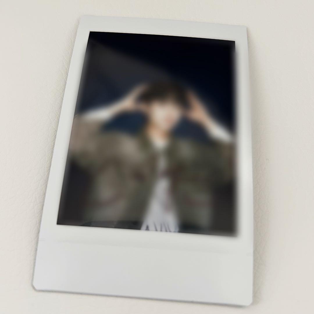 

[USED] LUCY Yechan autographed Polaroid Cheki