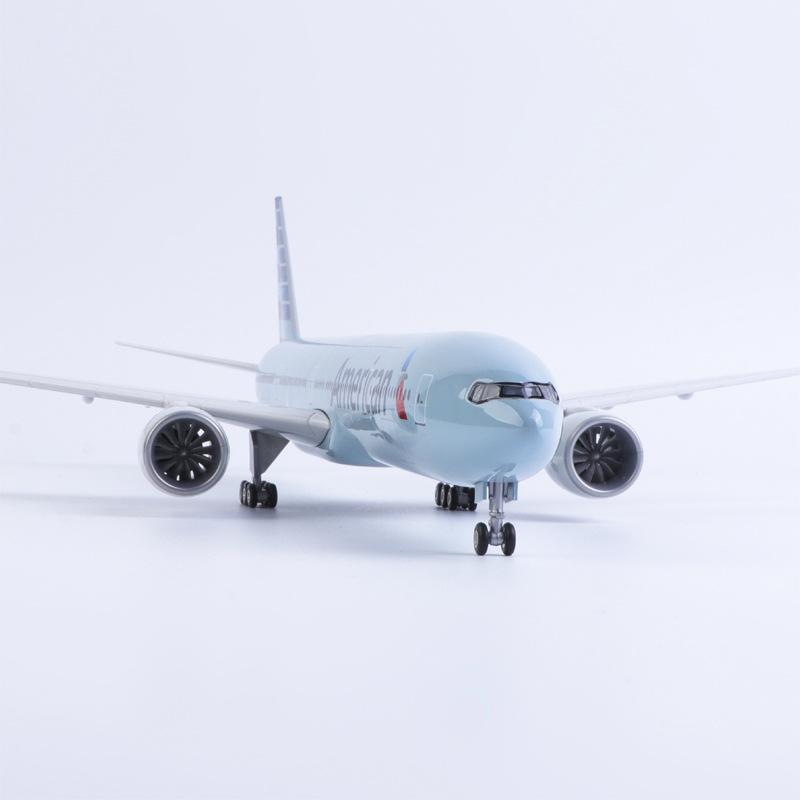 1:157 Scale 47cm B777 Air American Airlines Aircraft Model With Light and Wheel Resin Airplane Collection Display Ornament