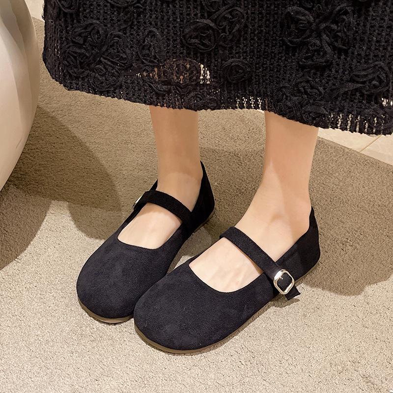 2025 new large size retro matte leather Mary Jane shoes women's flat single shoes one-word buckle with shallow mouth ballerina