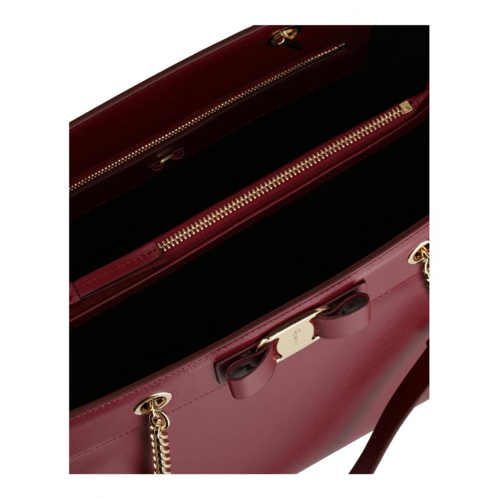 Salvatore Ferragamo Vara Bow Smooth Leather Shoulder Bag Carmine
