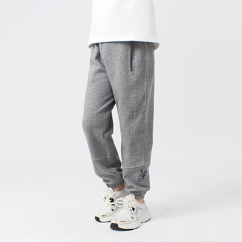 

Весенние спортивные брюки для мальчиков в корейском стиле, модные детские брюки с защитой от комаров и буквенным дизайном 130 cm серый