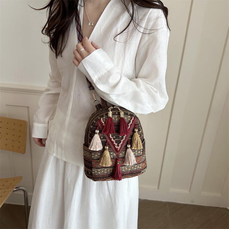 New Trendy and Lightweight Women's Backpack, National Style Fringed Messenger Bag, Fashionable and Versatile Small Backpack for Travel