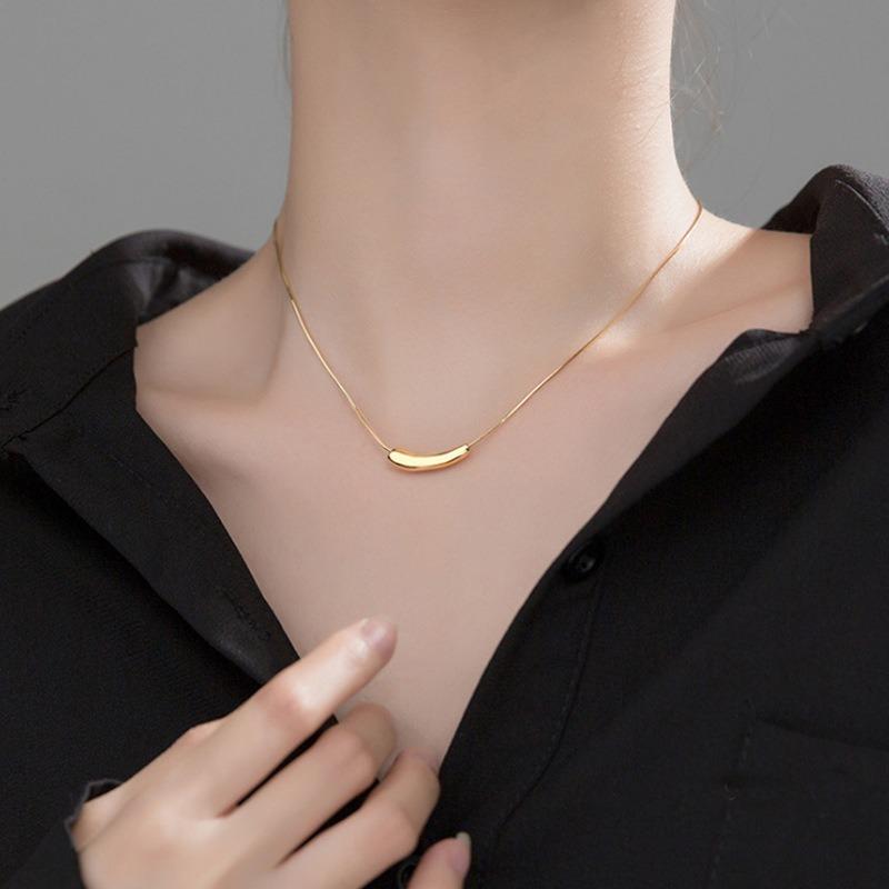 Sterling Silver Women Eggplant Shape Clavicle Necklace Light Luxury Minimalist Jewelry