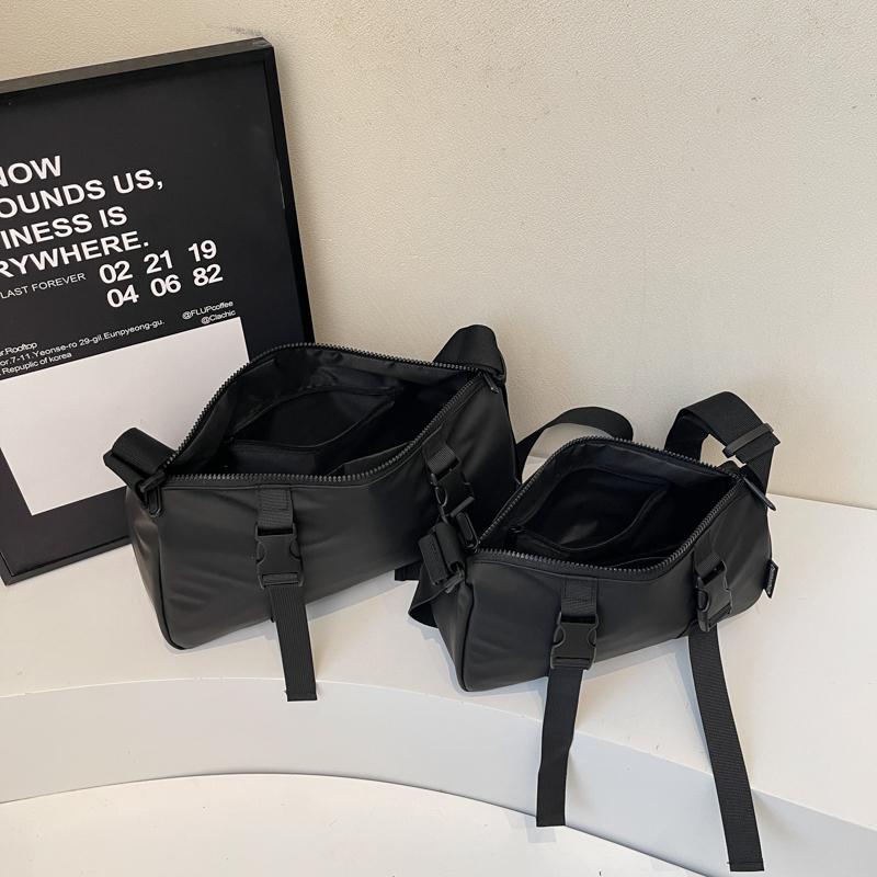 Large Capacity Sports Bag Women's Shoulder Bag Commuter Crossbody Bag