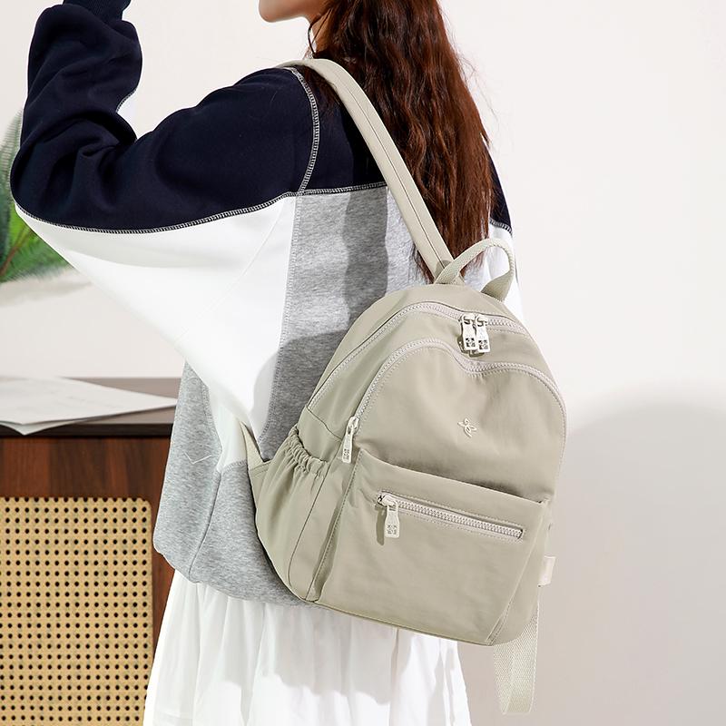 Large Capacity Outdoor Sports Backpack Women's Casual Travel Bag Student Book Bag Simple Design Double Shoulder Bag