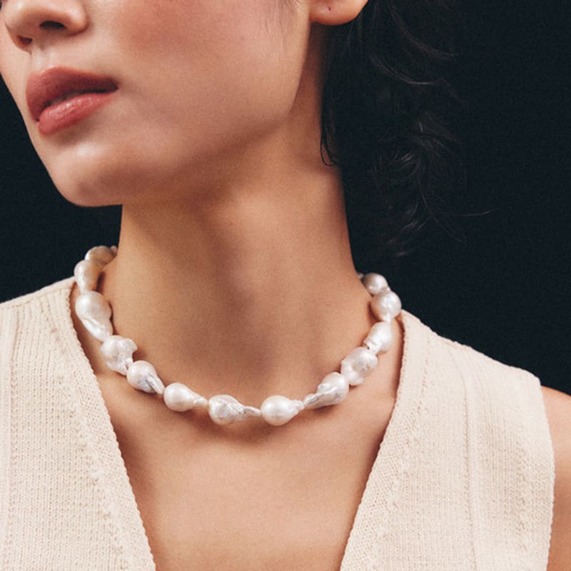 Lowool Queen Pearl Necklace