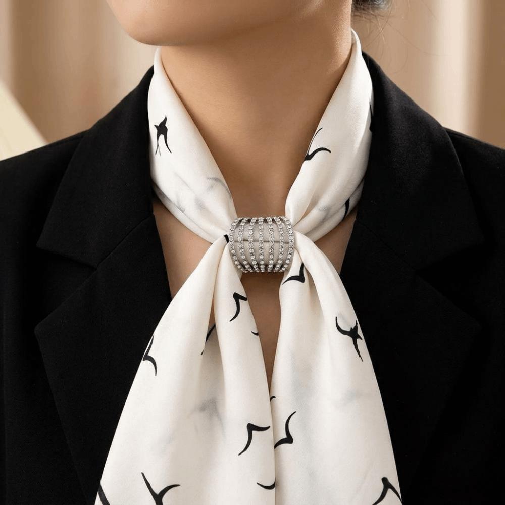Full Rhinestone Scarf Buckle Clip Exquisite Shawl Decorative Accessory Daily Wear