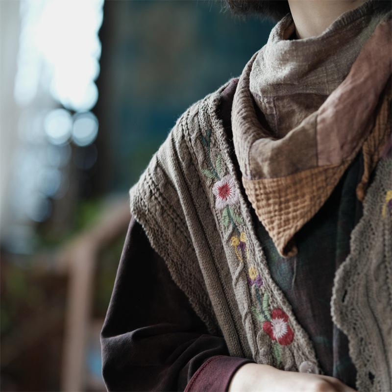Vintage-Inspired Color Block Triangle Scarf - Ancient Mud