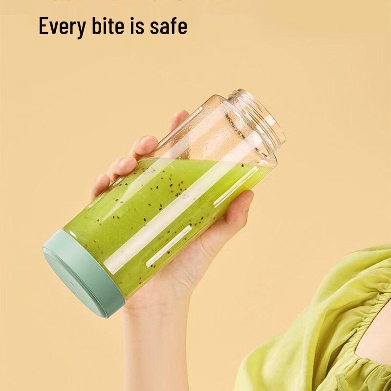 Wutuo Portable Electric Fruit Juicer