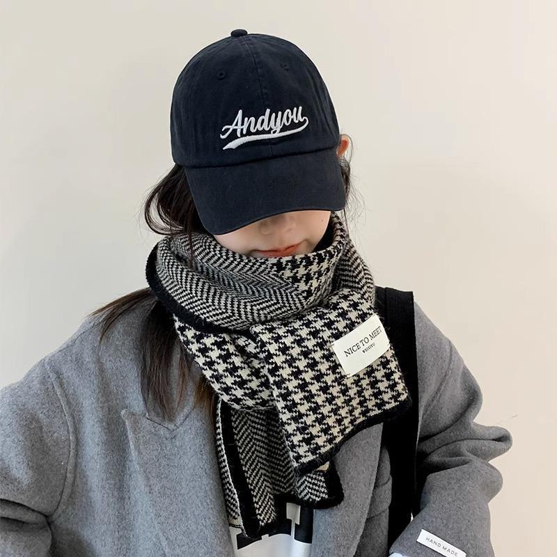 Korean-Style Houndstooth Knitted Scarf: Warm, Thick, All-Match Accessory for Autumn & Winter.