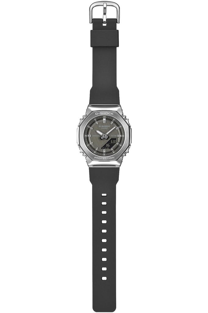 Casio Watch with Metal Made with Environmentally Friendly Materials G-Shock GM-S2110-1A1JF Women's Silver/Black Cover,