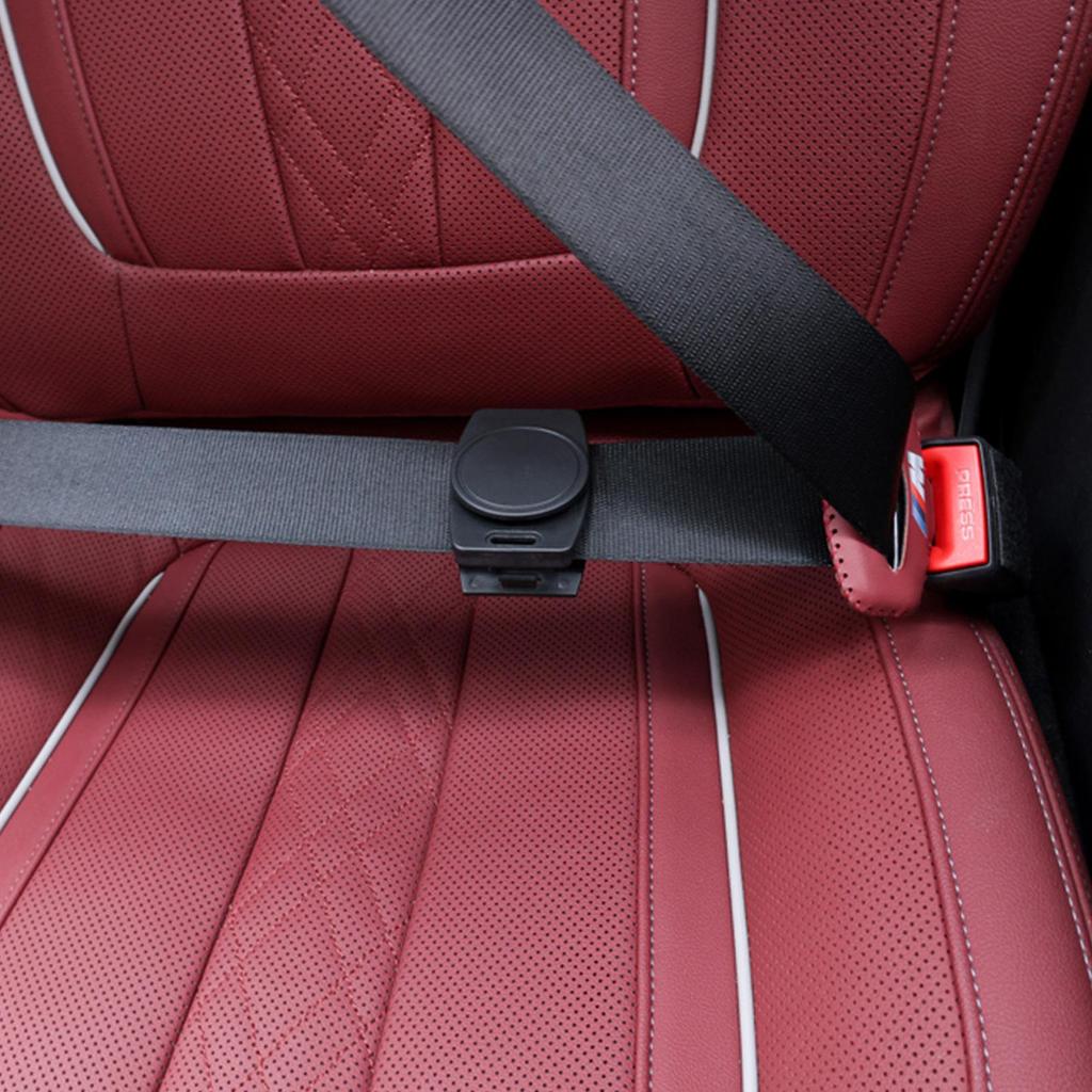 Car Seatbelt Adjuster 2 Pieces Universal Soft Protective Seat Belt Adjuster Locking Clips Seatbelt Locator For SUV Vehicle